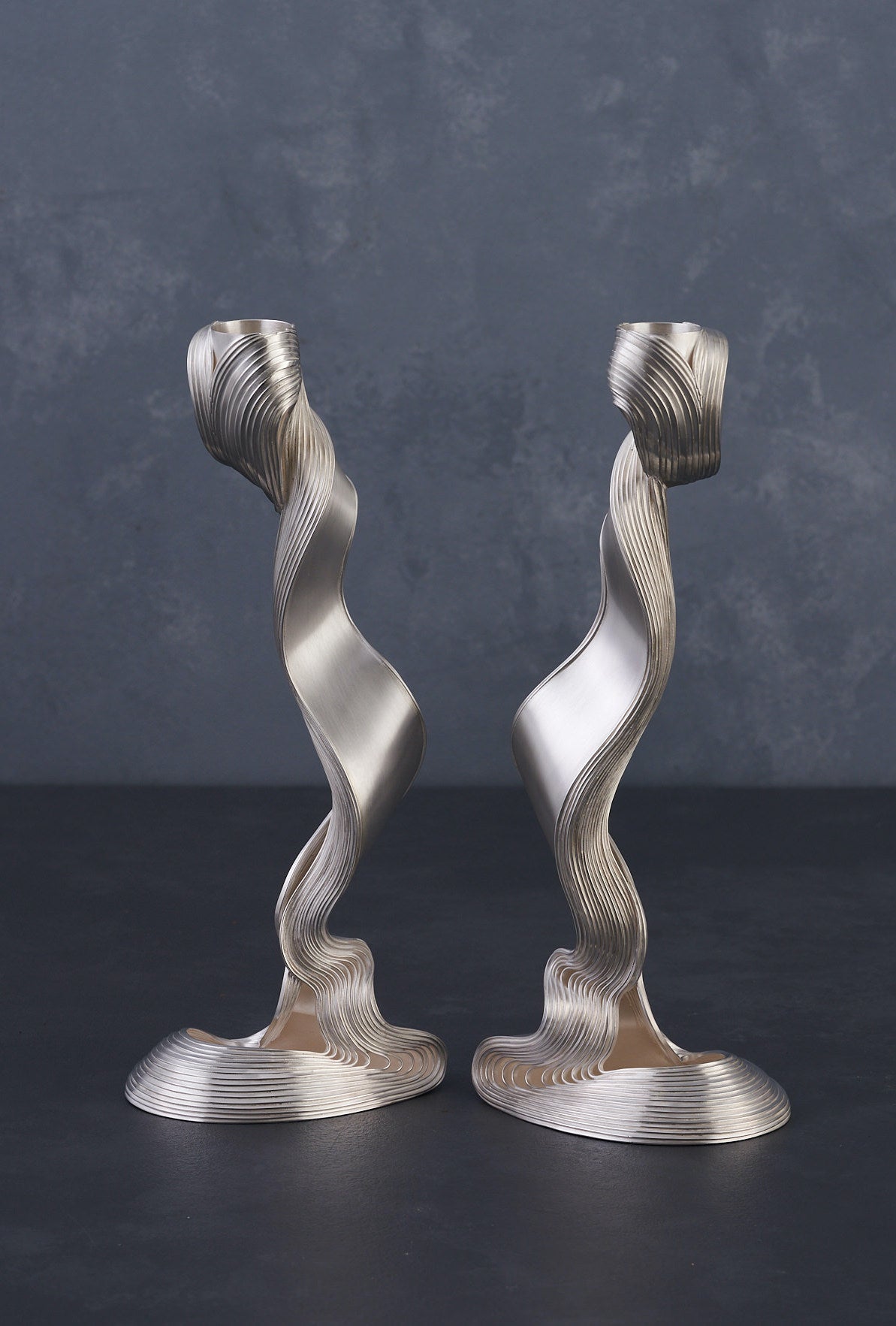 Un Silver Candlestick